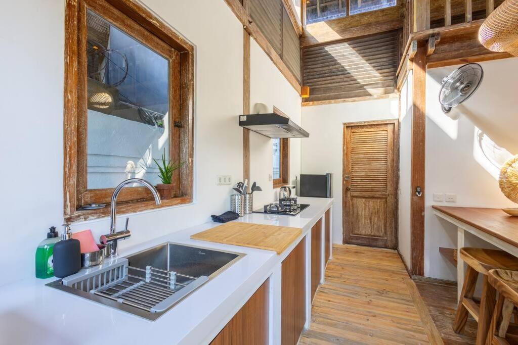 Vintage 2 Villa